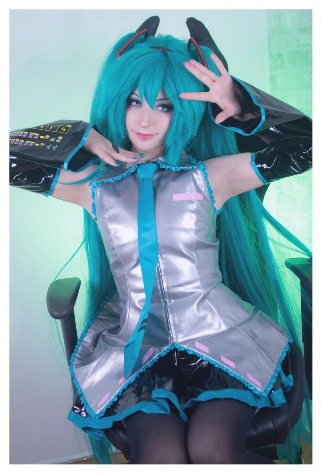 Lot of 10 Shiro Kitsune Hatsune Miku Vocaloid Cosplay 4x6 Photos Nude Model Set1